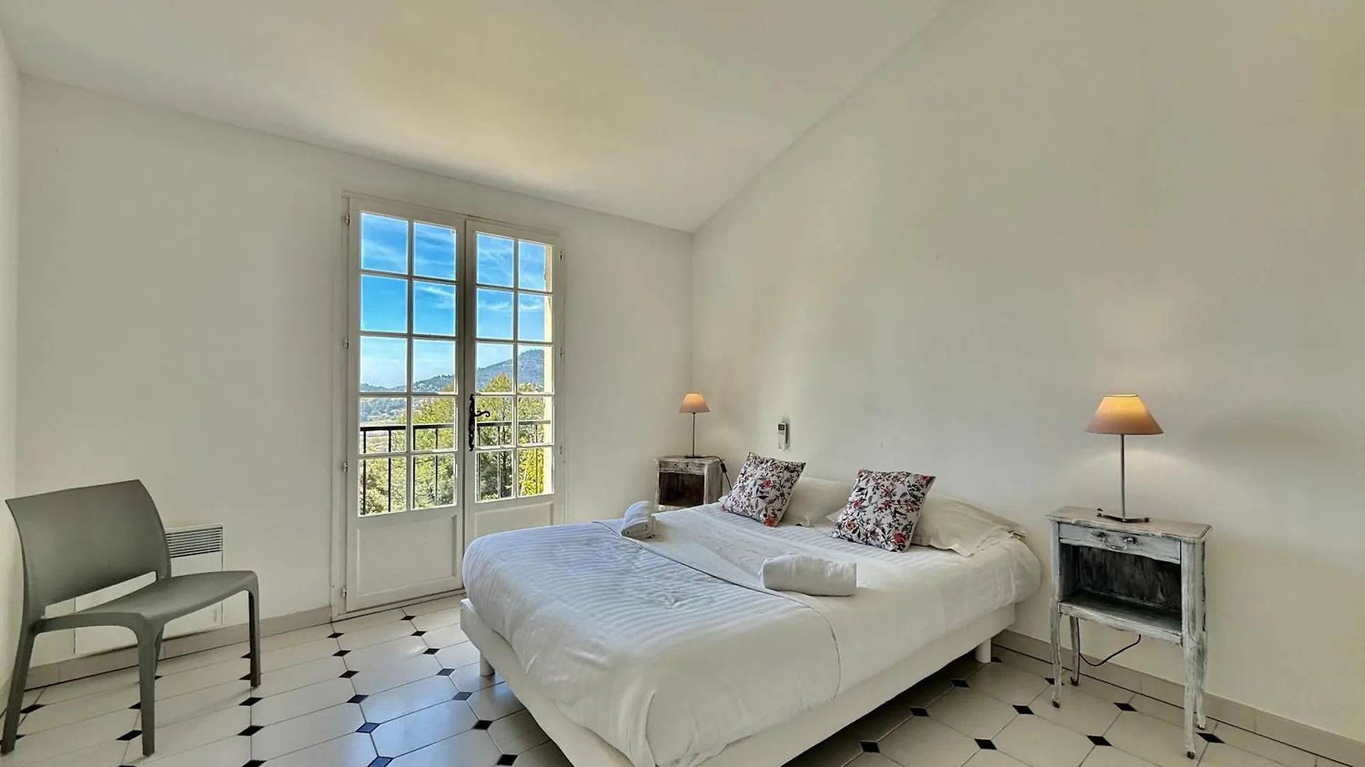 Apartment Terrasse Panoramique - Vue Mer - Cosy & Familial Carqueiranne France