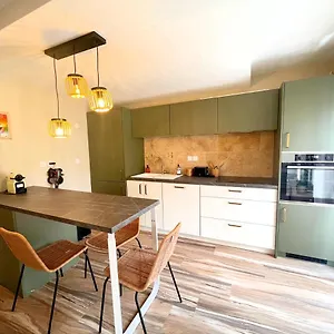 Superbe Studio Avec Coin Nuit Carqueiranne